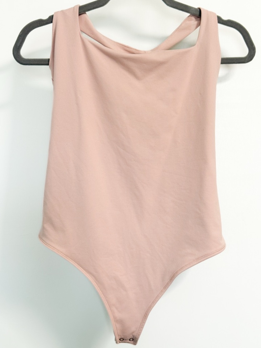 Abercrombie & Fitch Soft A&F Halter Bodysuit M Pink Fitted Layering